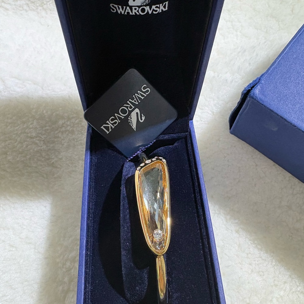 Swarovski gold dangle bracelet - Picture 3 of 8